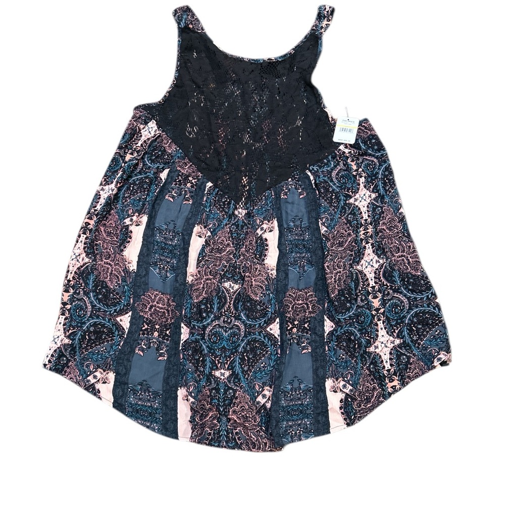 Intimately Free People Women’s Size Medium Count Me In Trapeze Tank NWT‎